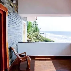 https://sea-breeze-beach-inn.kerala-hotels.net