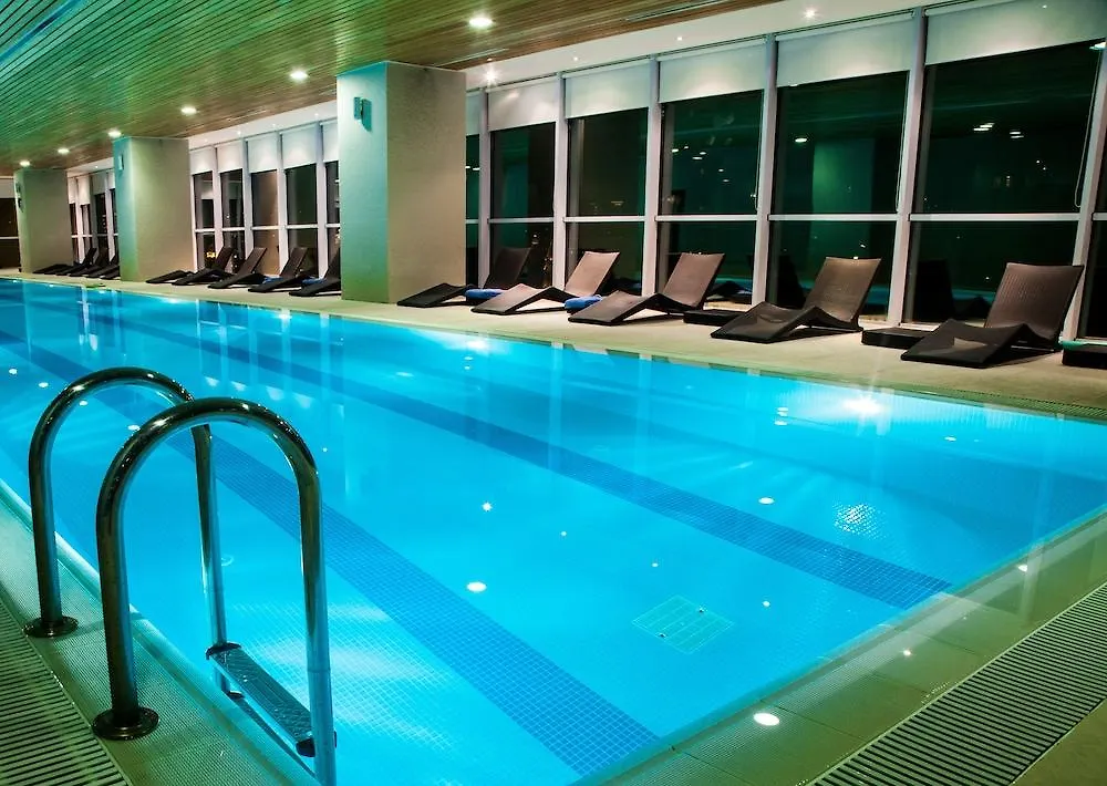 Landmark Hotel באקו