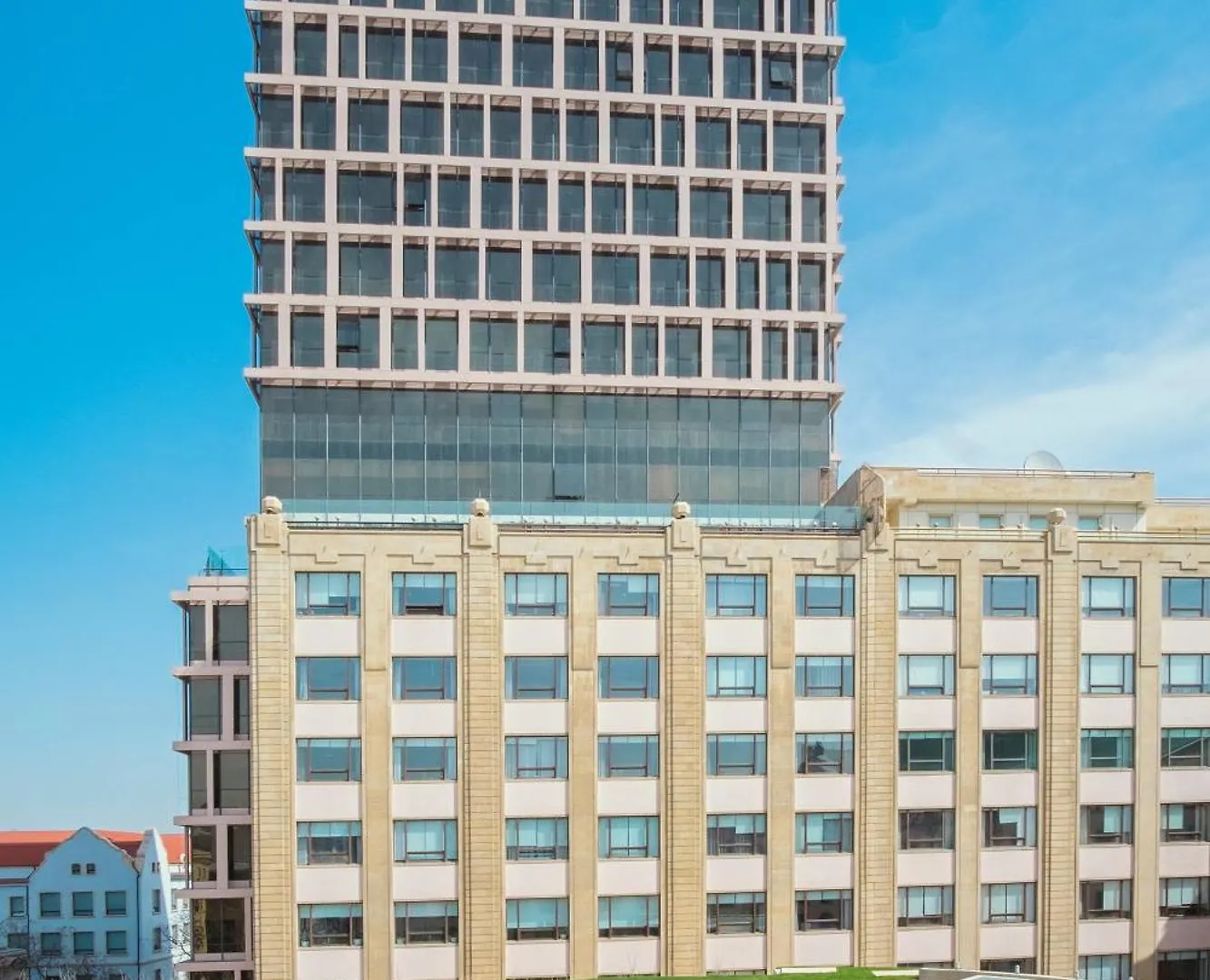 Landmark Hotel באקו
