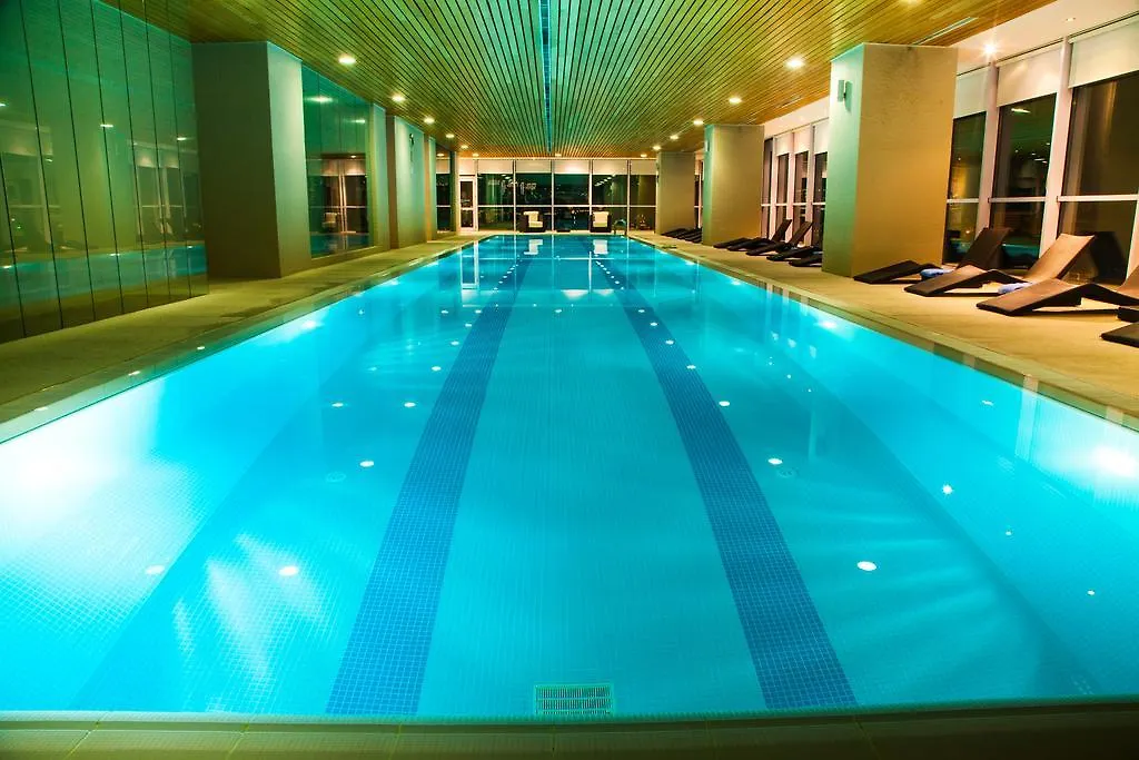Landmark Hotel באקו